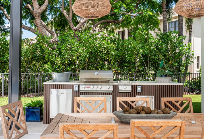 Outdoor Kitchens